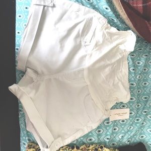 Maternity shorts brand new